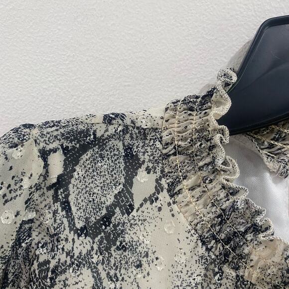 Altar'd State Snakeskin Tiered Mini Dress Bell Sleeve Boho Gypsy Babydoll Sz XS - Picture 4 of 11